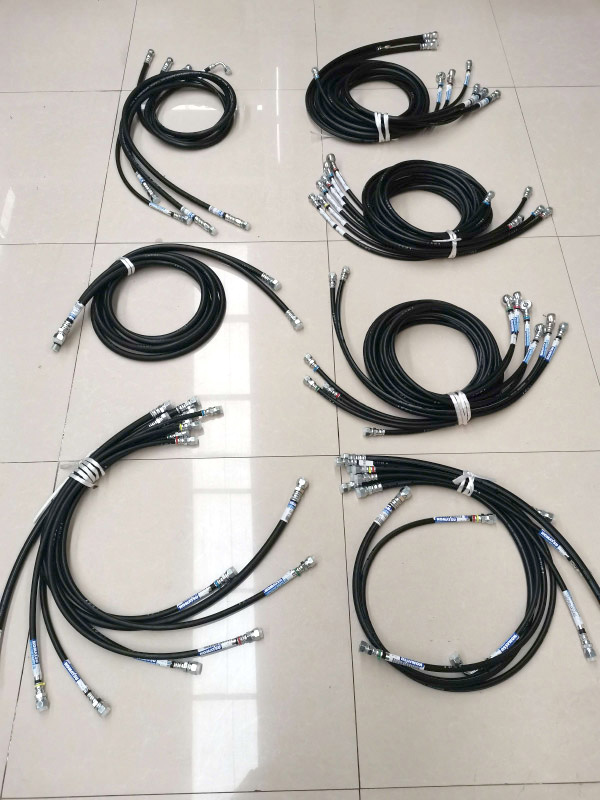 小松液壓先導(dǎo)管